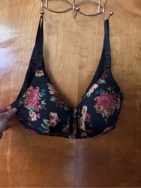 Floral T-Shirt Bra - Black with Rose Print